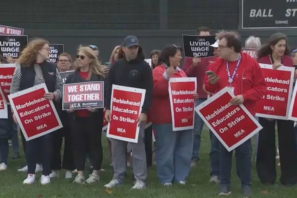 Schools in Marblehead, Beverly to reopen after teacher strikes end